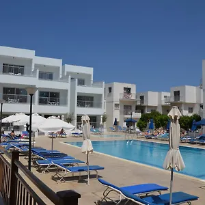 Sweet Memories Apts Протарас